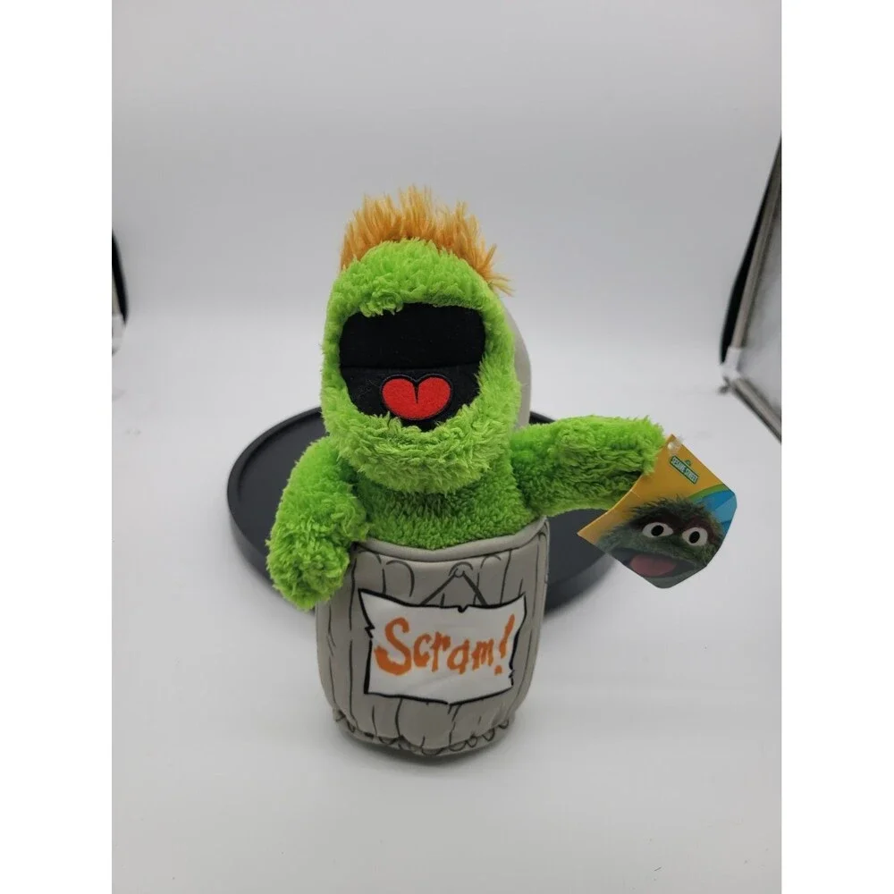 Kohl’s Cares Oscar the Grouch Plush in Trash Can “Scram!” Sesame Street Toy 12